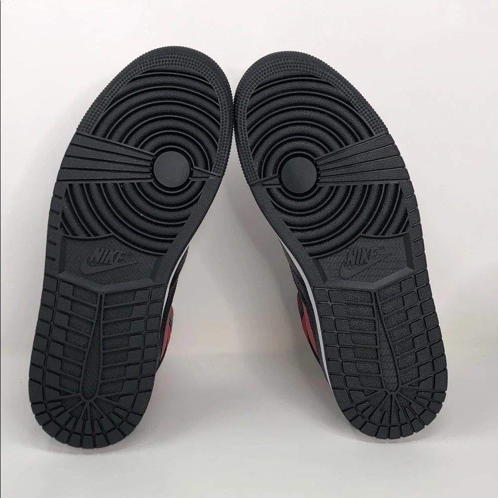 Nike Air Jordan 1 Flight Bred 372704-020 Men’s Sneakers - Size 7